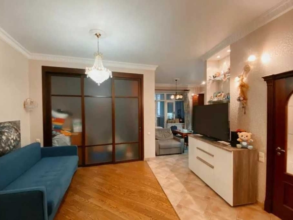 Дава се под наем Тристаен апартамент в Пловдив, Южен - 81 кв.м за 280.5 € - Снимка #1