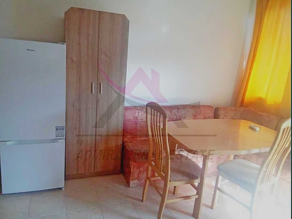 Дава се под наем Двустаен апартамент в Варна, Базар Левски - 52 кв.м за 375 € - Снимка #1