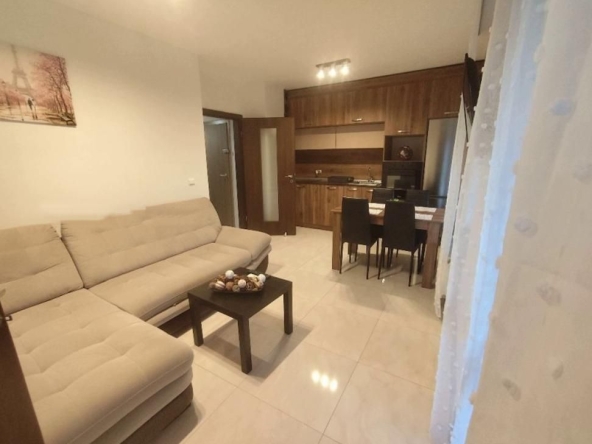Дава се под наем Двустаен апартамент в София, Надежда 2 - 75 кв.м за 650 € - Снимка #1