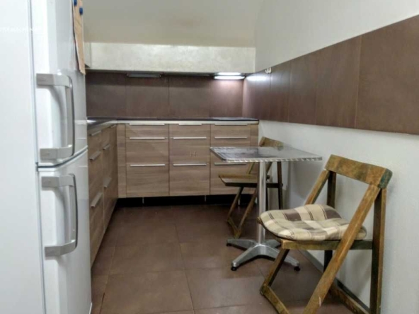 Дава се под наем Едностаен апартамент в Пловдив, Център - 40 кв.м за 224.4 € - Снимка #1