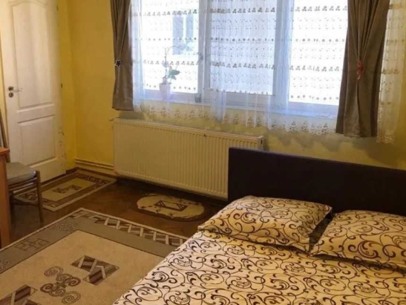 Дава се под наем Едностаен апартамент в Пловдив, Център - 30 кв.м за 179.52 € - Снимка #1