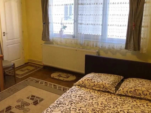 Дава се под наем Едностаен апартамент в Пловдив, Център - 27 кв.м за 127.5 € - Снимка #1