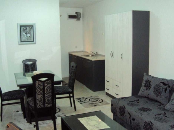 Дава се под наем Едностаен апартамент в Бургас, Крайморие - 30 кв.м за 193.8 € - Снимка #1