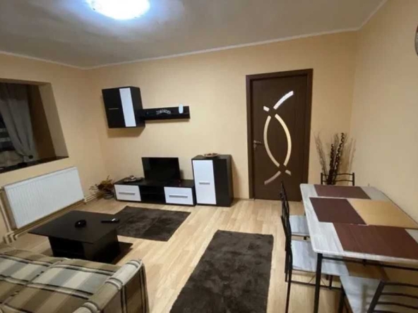 Дава се под наем Двустаен апартамент в Пловдив, Център - 42 кв.м за 132.6 € - Снимка #1