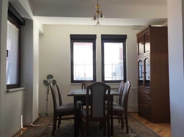 Дава се под наем  в Бургас, Зорница - 20 кв.м за 102 € - Снимка #1