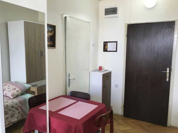 Дава се под наем Едностаен апартамент в Пловдив, Беломорски - 38 кв.м за 163.2 € - Снимка #1