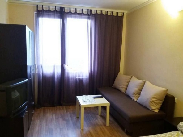 Тристаен апартамент в София, Студентски град - 116 кв.м за 1983 €/кв.м - Снимка #1