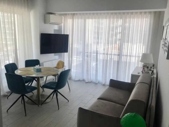 Дава се под наем Двустаен апартамент в Пловдив, Център - 43 кв.м за 153 € - Снимка #1