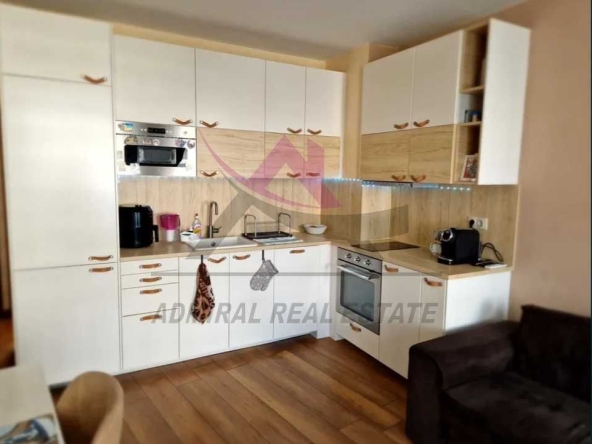 Дава се под наем Двустаен апартамент в Варна, Трошево - 67 кв.м за 650 € - Снимка #1