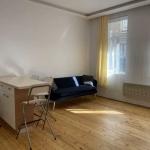 Дава се под наем Тристаен апартамент в София, Център - 74 кв.м за 720 € - Снимка #1