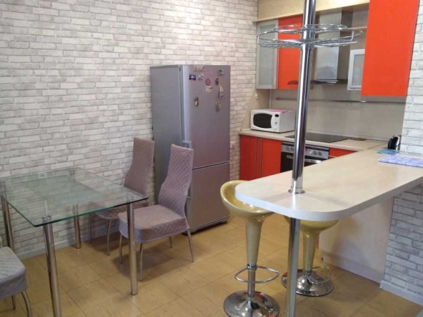 Дава се под наем Двустаен апартамент в Пловдив, Съдийски - 60 кв.м за 270.3 € - Снимка #1