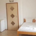 Дава се под наем Двустаен апартамент в Бургас, Сарафово - 53 кв.м за 331.5 € - Снимка #1