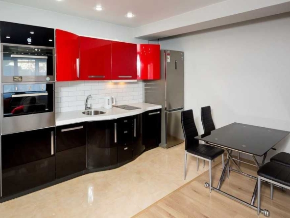 Дава се под наем Двустаен апартамент в Пловдив, Център - 46 кв.м за 193.8 € - Снимка #1