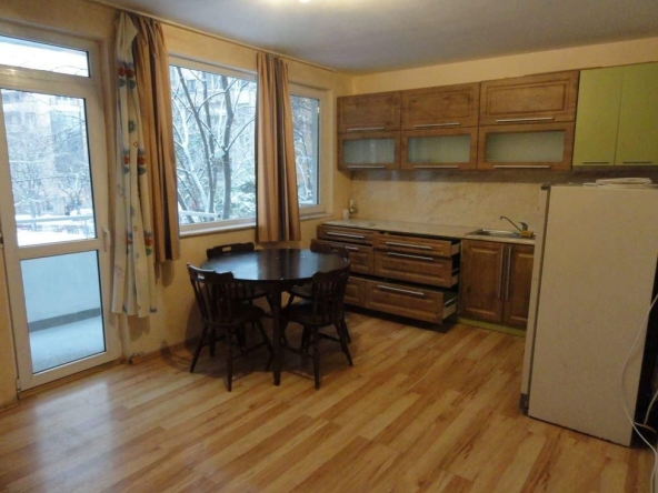 Дава се под наем Двустаен апартамент в Варна, Чаталджа - 68 кв.м за 458.49 € - Снимка #1