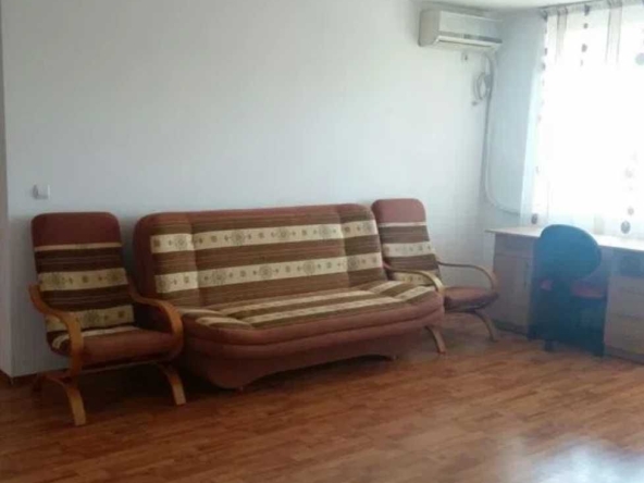 Дава се под наем Двустаен апартамент в Пловдив, Гагарин - 60 кв.м за 229.5 € - Снимка #1