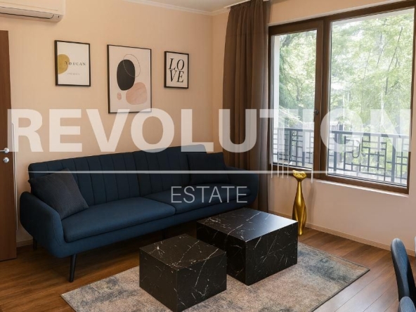 Дава се под наем Тристаен апартамент в Варна, Гръцка махала - 80 кв.м за 800 € - Снимка #1