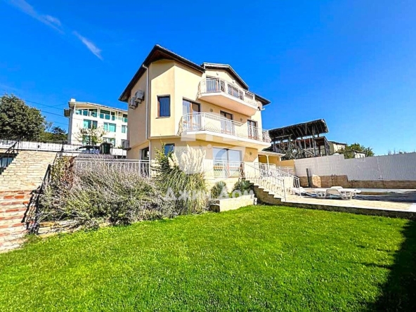 Къща в с. Кошарица, Област Бургас - 251 кв.м за 1255 €/кв.м - Снимка #1