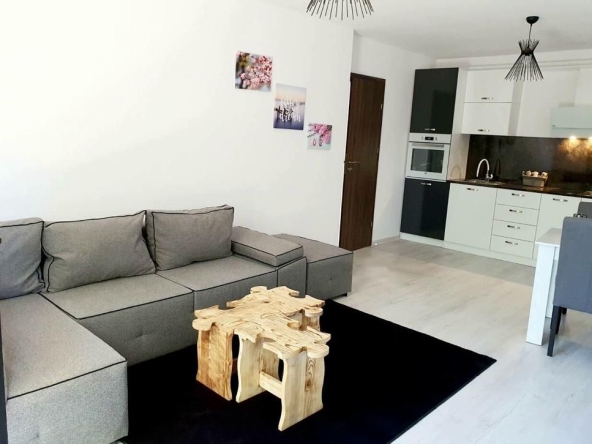 Дава се под наем Двустаен апартамент в Пловдив, Кършияка - 65 кв.м за 490 € - Снимка #1