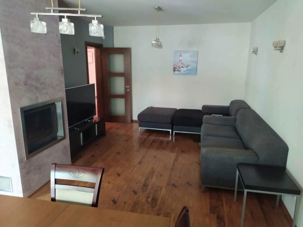 Дава се под наем Тристаен апартамент в София, Център - 110 кв.м за 850 € - Снимка #1