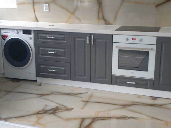 Тристаен апартамент в Шумен, Добруджански - 87 кв.м за 1437 €/кв.м - Снимка #1