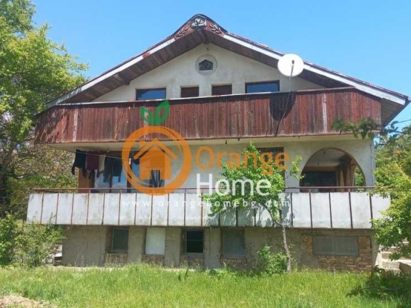 Къща в с. Орешак, Област Варна - 240 кв.м за 1042 €/кв.м - Снимка #1