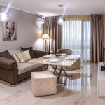 Дава се под наем Двустаен апартамент в Пловдив, Каменица 2 - 76 кв.м за 393.72 € - Снимка #1