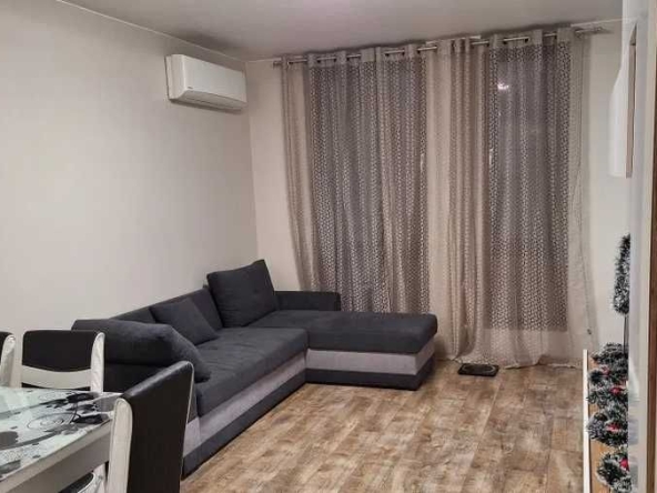 Дава се под наем Двустаен апартамент в Бургас, Меден рудник - зона Б - 55 кв.м за 153 € - Снимка #1