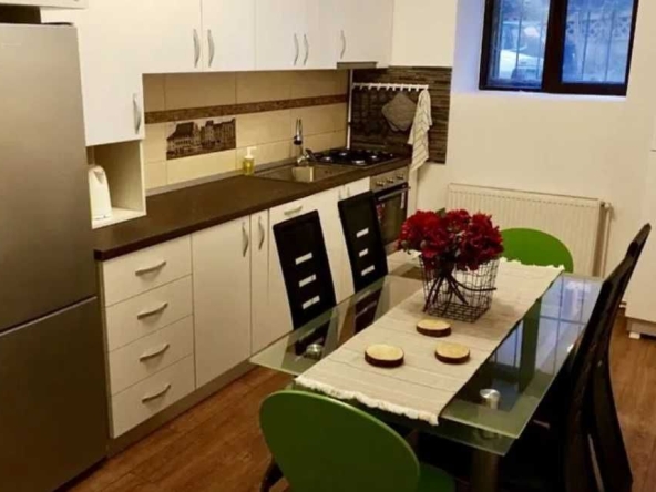 Дава се под наем Двустаен апартамент в Пловдив, Център - 65 кв.м за 229.5 € - Снимка #1