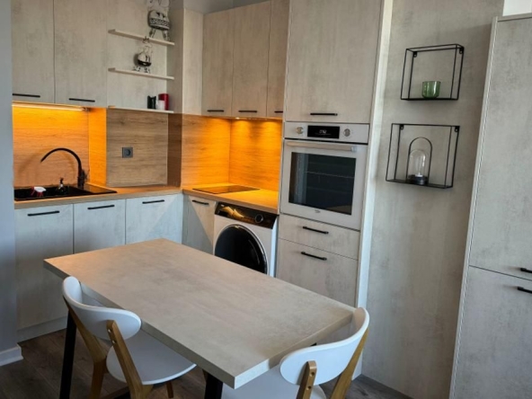 Дава се под наем Двустаен апартамент в Пловдив, Тракия - 60 кв.м за 480 € - Снимка #1