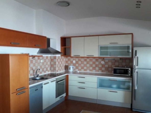 Дава се под наем Едностаен апартамент в Пловдив, Въстанически - 45 кв.м за 183.6 € - Снимка #1