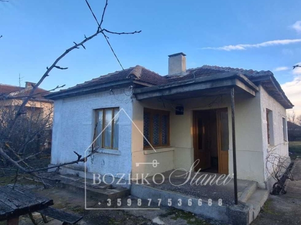 Къща в Долни чифлик - 65 кв.м за 800 €/кв.м - Снимка #1