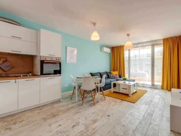 Дава се под наем Тристаен апартамент в София, Манастирски ливади - 125 кв.м за 714 € - Снимка #1