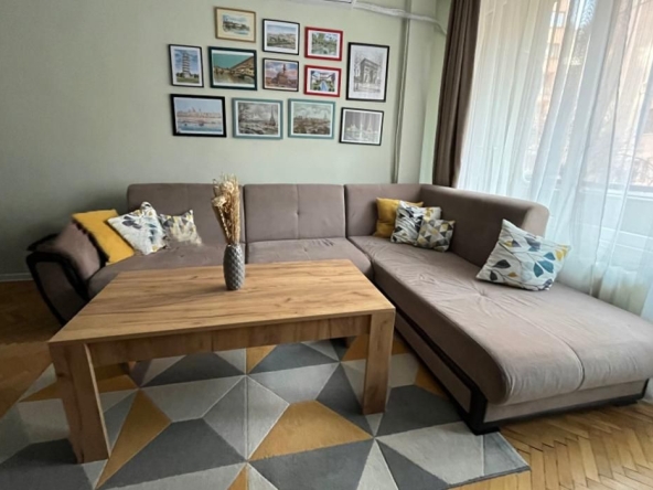 Дава се под наем Двустаен апартамент в София, Център - 65 кв.м за 650 € - Снимка #1