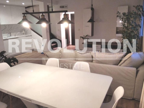 Дава се под наем Мезонет в Варна, Гръцка махала - 100 кв.м за 1495.83 € - Снимка #1