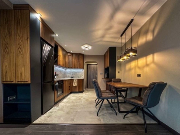 Дава се под наем Четиристаен апартамент в София, Изток - 100 кв.м за 996.03 € - Снимка #1