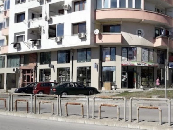 Гараж / Паркомясто в Велико Търново, Колю Фичето - 21 кв.м за 1214 €/кв.м - Снимка #1