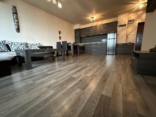 Дава се под наем Двустаен апартамент в София, Люлин 10 - 63 кв.м за 500 € - Снимка #1