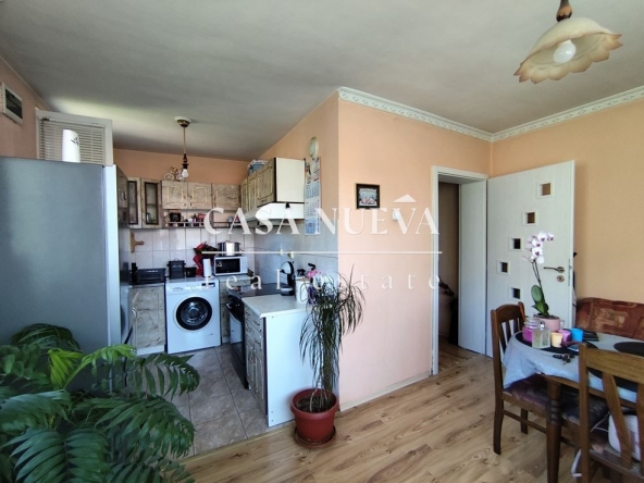 Етаж от къща в Перник, Драгановец - 80 кв.м за 504 €/кв.м - Снимка #1