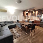 Дава се под наем Тристаен апартамент в Варна, Окръжна болница - 105 кв.м за 510 € - Снимка #1