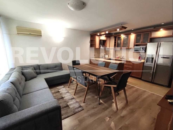 Дава се под наем Тристаен апартамент в Варна, Окръжна болница - 105 кв.м за 510 € - Снимка #1