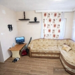 Дава се под наем Тристаен апартамент в Варна, Лятно кино Тракия - 70 кв.м за 498.27 € - Снимка #1