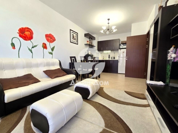 Двустаен апартамент в к.к. Слънчев бряг - 68 кв.м за 1368 €/кв.м - Снимка #1