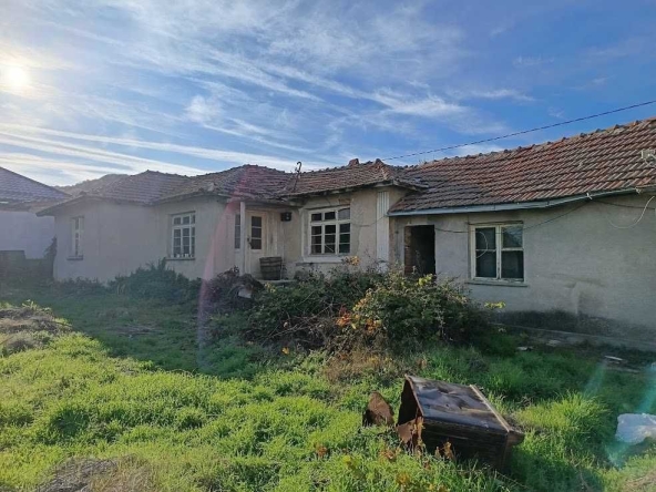 Къща в с. Мезек, Област Хасково - 100 кв.м за 332 €/кв.м - Снимка #1