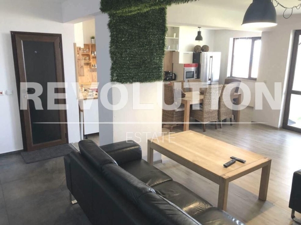 Дава се под наем Мезонет в к.к. Камчия - 400 кв.м за 636.99 € - Снимка #1