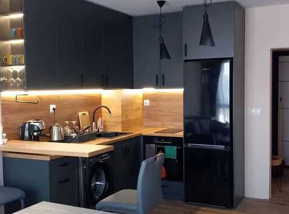 Дава се под наем Тристаен апартамент в Пловдив, Гагарин - 80 кв.м за 375 € - Снимка #1