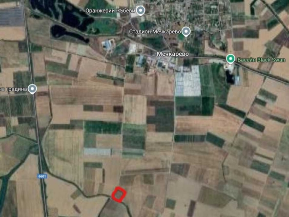 Земеделски имот в с. Мечкарево, Област Сливен -  кв.м за 1093 €/дка - Снимка #1