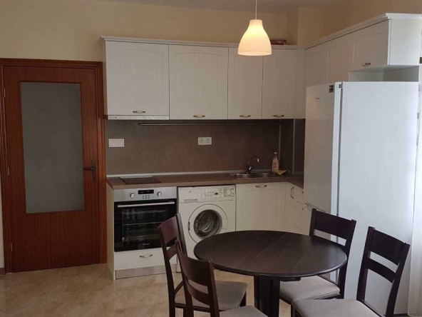 Дава се под наем Тристаен апартамент в Пловдив, Мараша - 90 кв.м за 425 € - Снимка #1