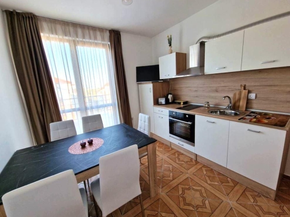 Дава се под наем Тристаен апартамент в Ахелой - 80 кв.м за 510 € - Снимка #1