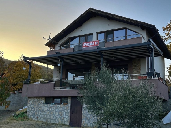 Къща в с. Брестник, Област Пловдив - 250 кв.м за 1592 €/кв.м - Снимка #1