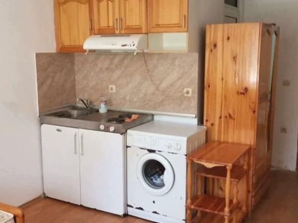 Дава се под наем Едностаен апартамент в Пловдив, Център - 25 кв.м за 200 € - Снимка #1